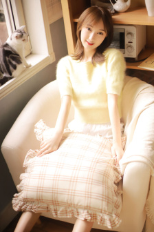 美女直播被逼玩游戏