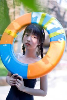 客厅乱H伦亲女小说