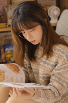 护士小姐姐拉我上床